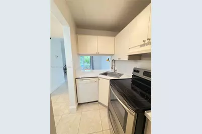 7403 SW 82nd St #207N, Miami, FL 33143 - Photo 3