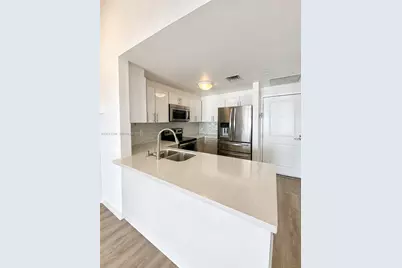 1250 S Miami Ave #2413, Miami, FL 33130 - Photo 3