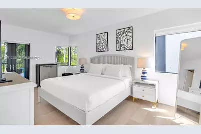 1109 NE 89th St, Miami, FL 33138 - Photo 13