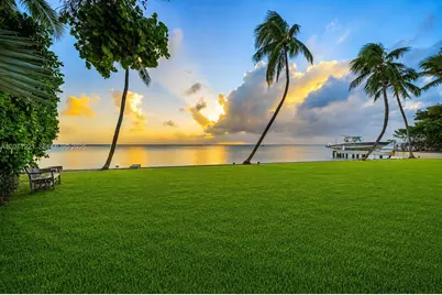 520 S Mashta Dr, Key Biscayne, FL 33149 - Photo 3