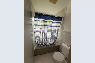 2065 NE 139th St, North Miami Beach, FL 33181 - Photo 17