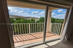 6940 NW 179th St, Hialeah, FL 33015 - Photo 27