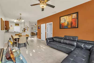 1810 SW 91st Ave, Miramar, FL 33025 - Photo 15