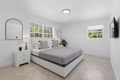 1298 NE 199th St, Miami, FL 33179 - Photo 11