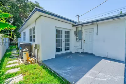 1298 NE 199th St, Miami, FL 33179 - Photo 25