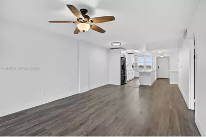 250 Jacaranda Dr #703, Plantation, FL 33324 - Photo 15