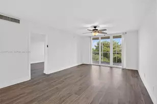 250 Jacaranda Dr, Plantation, FL 33324 - Photo 13