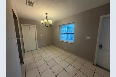 2571 NW 5th St, Pompano Beach, FL 33069 - Photo 5