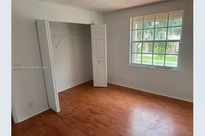 13274 NW 15th Ct, Pembroke Pines, FL 33028 - Photo 27