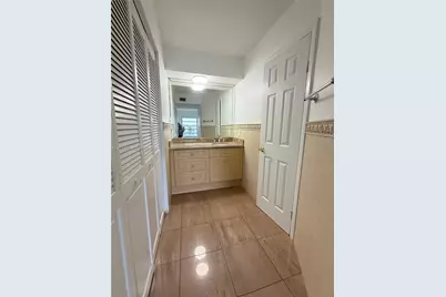 1350 SW 122nd Ave #404, Miami, FL 33184 - Photo 17