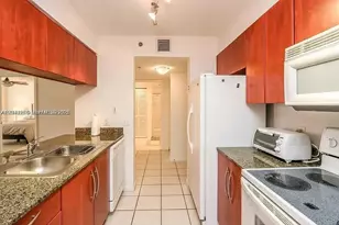 1200 Brickell Bay Dr, Miami, FL 33131 - Photo 5