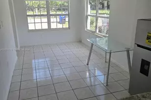 18360 NE 22nd Ave, North Miami Beach, FL 33160 - Photo 17