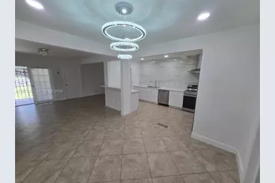 18360 NE 22nd Ave, North Miami Beach, FL 33160 - Photo 5