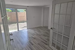 18360 NE 22nd Ave, North Miami Beach, FL 33160 - Photo 9