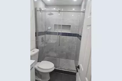 18360 NE 22nd Ave, North Miami Beach, FL 33160 - Photo 11