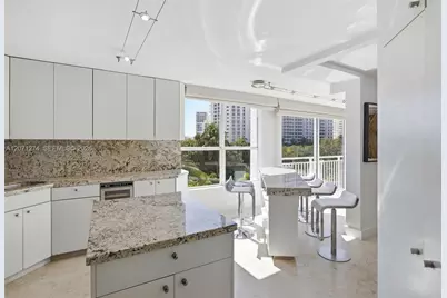 613 Ocean Dr #5D, Key Biscayne, FL 33149 - Photo 5