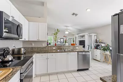 3211 NW 123 Ave, Coral Springs, FL 33065 - Photo 15