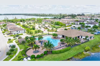 9400 W 35th Ln, Hialeah, FL 33018 - Photo 53
