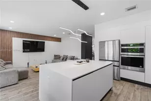 9400 W 35th Ln, Hialeah, FL 33018 - Photo 15