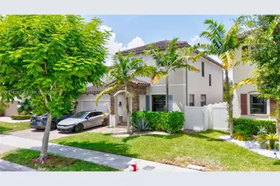 9400 W 35th Ln, Hialeah, FL 33018 - Photo 3