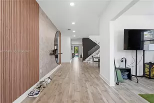 9400 W 35th Ln, Hialeah, FL 33018 - Photo 5