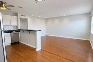 13450 SW 3rd St, Pembroke Pines, FL 33027 - Photo 3