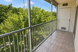 13450 SW 3rd St, Pembroke Pines, FL 33027 - Photo 17