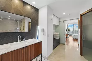 1000 Venetian Way, Miami, FL 33139 - Photo 13