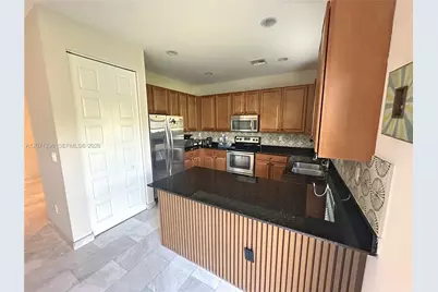 885 NE 191st St, Miami, FL 33179 - Photo 9