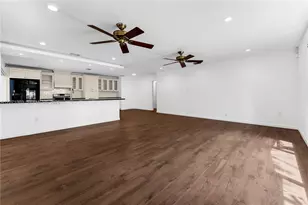 11890 SW 72nd Pl, Pinecrest, FL 33156 - Photo 13