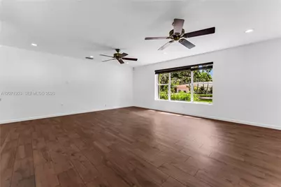 11890 SW 72nd Pl, Pinecrest, FL 33156 - Photo 13