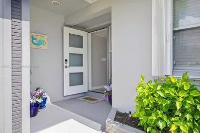 1633 Edith Esplande, Cape Coral, FL 33904 - Photo 5