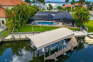 1633 Edith Esplande, Cape Coral, FL 33904 - Photo 3