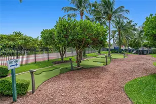 4775 Collins Ave, Miami Beach, FL 33140 - Photo 41