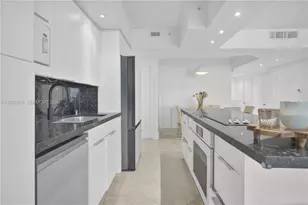 4775 Collins Ave, Miami Beach, FL 33140 - Photo 7