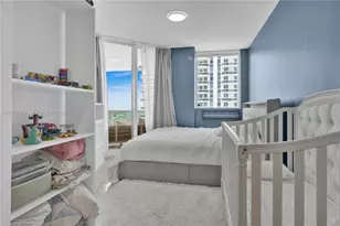 4775 Collins Ave, Miami Beach, FL 33140 - Photo 19