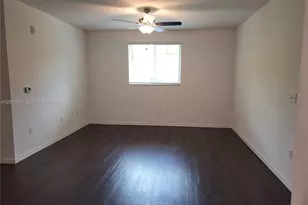 8247 Tanager Sq, New Port Richey, FL 34655 - Photo 11