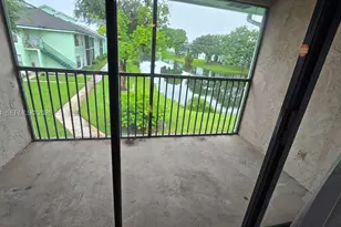 8787 NW 39th St, Sunrise, FL 33351 - Photo 9