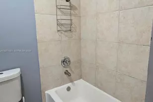 8787 NW 39th St, Sunrise, FL 33351 - Photo 17