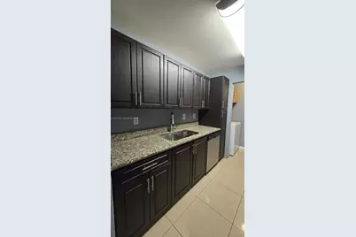 8787 NW 39th St, Sunrise, FL 33351 - Photo 5