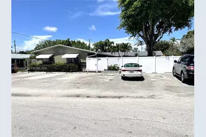 225 NW 23rd St #1, Wilton Manors, FL 33311 - Photo 1