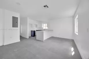 2770 NW 44th St, Miami, FL 33142 - Photo 9