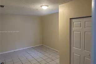 6991 NW 169th Terrace, Miami Lakes, FL 33015 - Photo 5