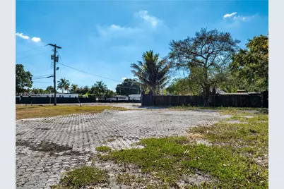 1450 NW 119th St, Miami, FL 33167 - Photo 13