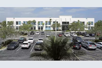 2010 NW 150th Ave #105, Pembroke Pines, FL 33028 - Photo 3