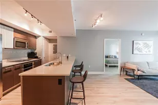 55 SE 6th St, Miami, FL 33131 - Photo 3