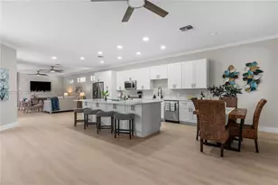 1018 SW Carolina Cir SW, Vero Beach, FL 32962 - Photo 15