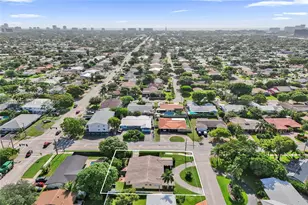 1477 NE 55th St, Fort Lauderdale, FL 33334 - Photo 3