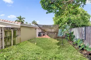 1477 NE 55th St, Fort Lauderdale, FL 33334 - Photo 43