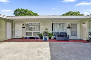 1477 NE 55th St, Fort Lauderdale, FL 33334 - Photo 11